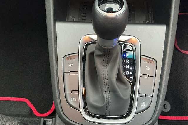 Hyundai KONA 1.6 GDi Hybrid Premium 5dr DCT