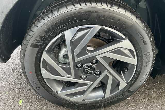 Hyundai BAYON 1.0 TGDi Advance 5dr