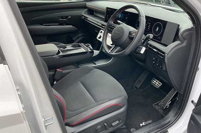 Hyundai TUCSON 1.6T Hybrid N Line S 5dr Auto Serenity White