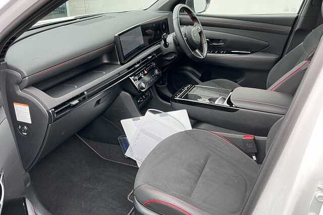 Hyundai TUCSON 1.6T Hybrid N Line S 5dr Auto Serenity White