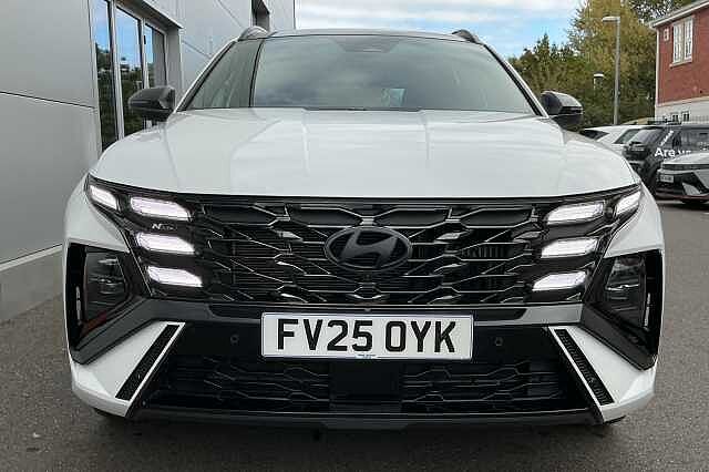 Hyundai TUCSON 1.6T Hybrid N Line S 5dr Auto Serenity White