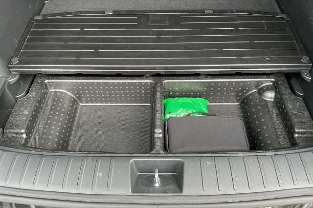 Hyundai TUCSON 1.6T Hybrid N Line S 5dr Auto Serenity White