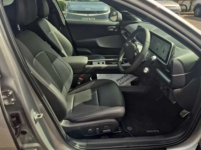 Hyundai IONIQ 6 E (228ps) Ultimate 77kWh (Single Motor) RWD