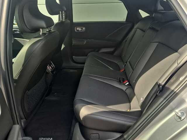 Hyundai IONIQ 6 E (228ps) Ultimate 77kWh (Single Motor) RWD