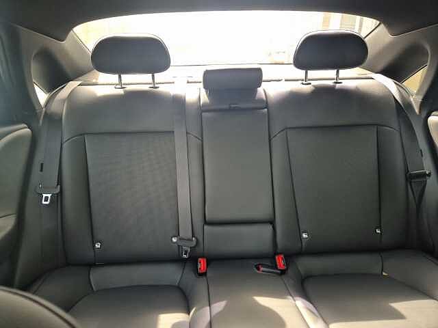 Hyundai IONIQ 6 E (228ps) Ultimate 77kWh (Single Motor) RWD